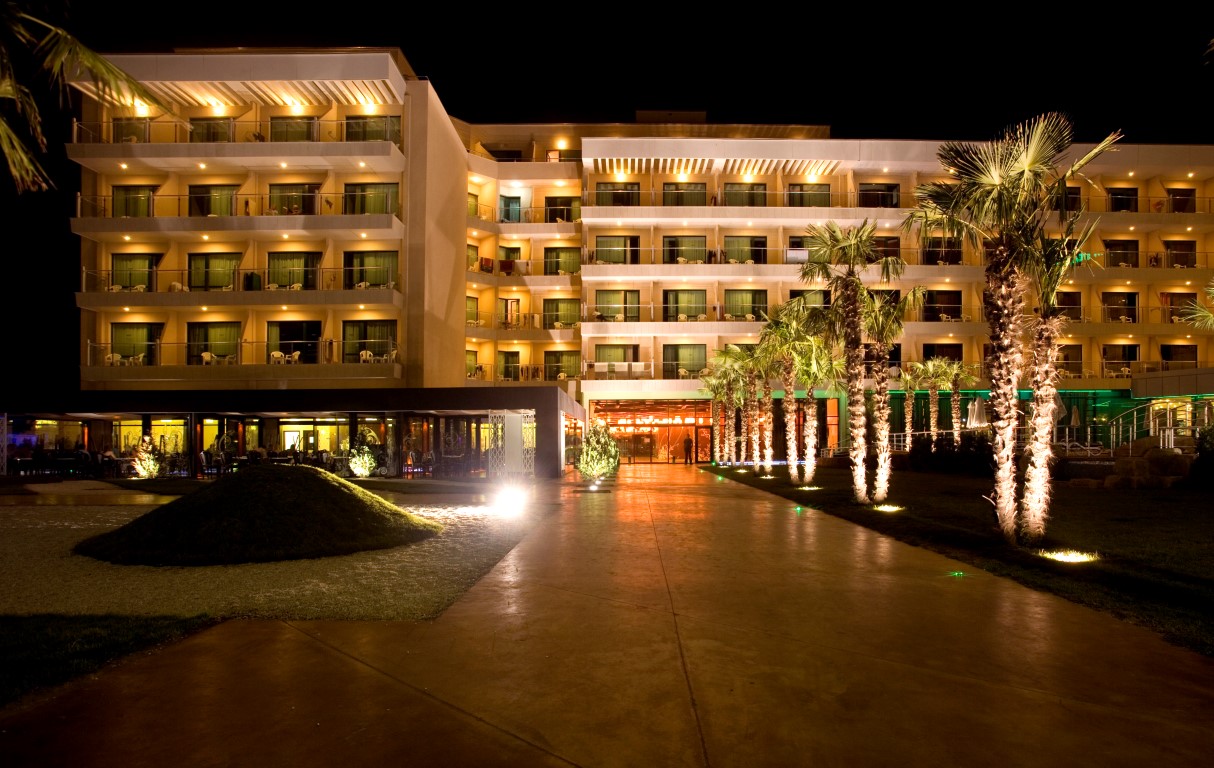 DIT Evrika Beach Club Hotel
