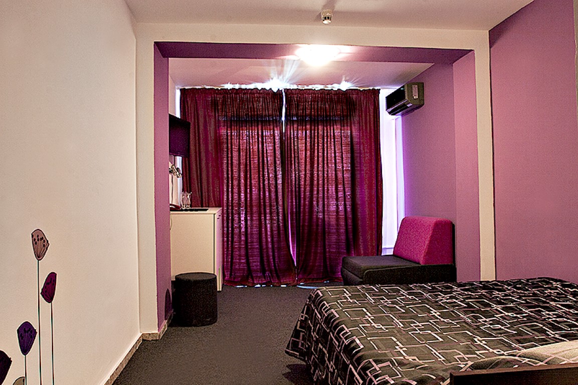 Vladislav Party Hotel