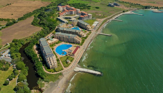 Resort activity zone in Midia Grand Resort